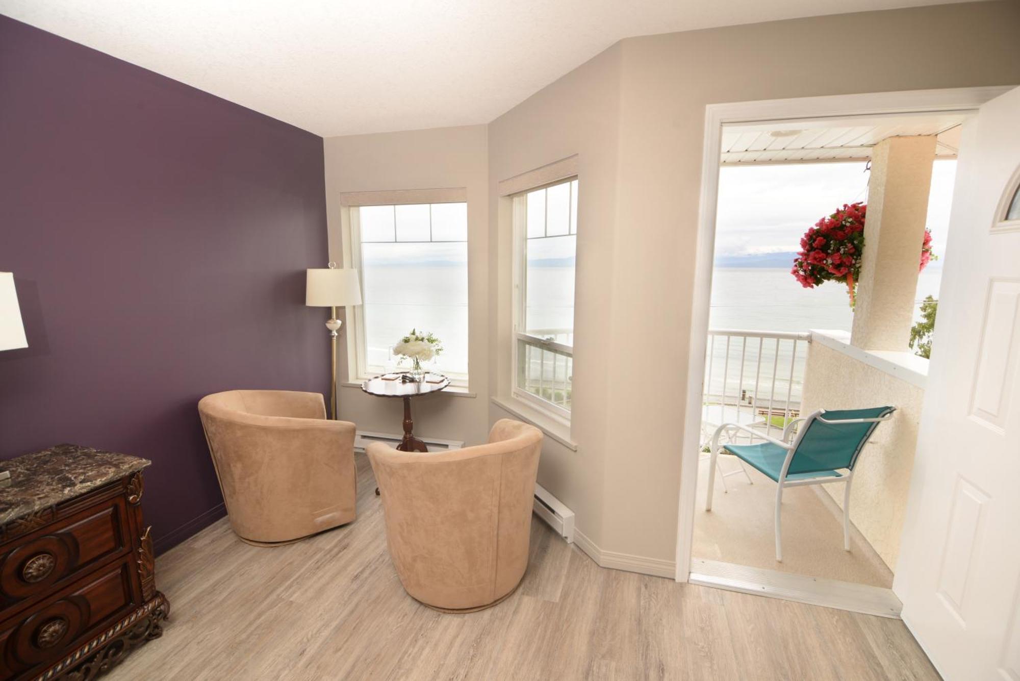 Casa Grande Inn Qualicum Beach Exterior photo